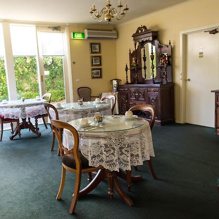 Toorak Manor Hotel Melbourne Eksteriør bilde