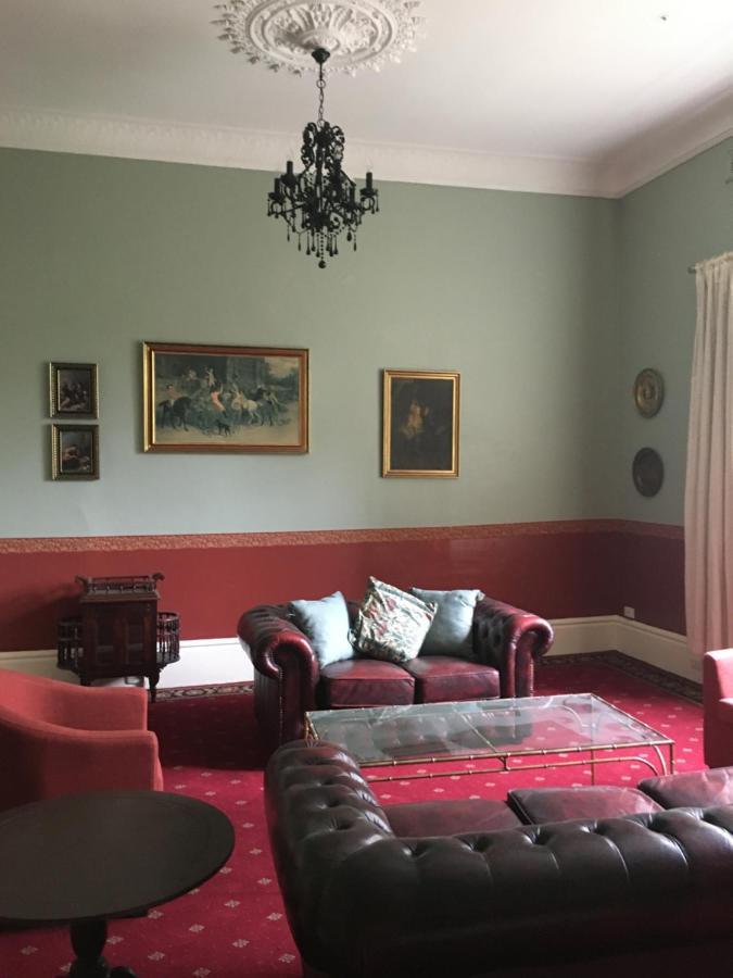 Toorak Manor Hotel Melbourne Eksteriør bilde