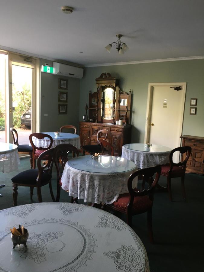 Toorak Manor Hotel Melbourne Eksteriør bilde