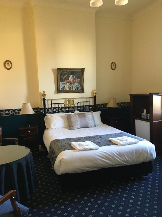 Toorak Manor Hotel Melbourne Eksteriør bilde