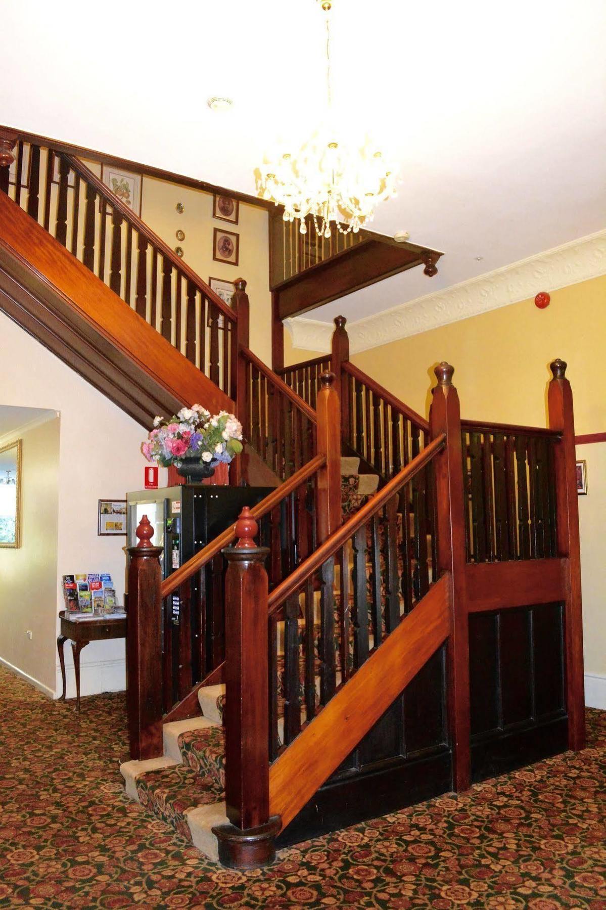 Toorak Manor Hotel Melbourne Eksteriør bilde