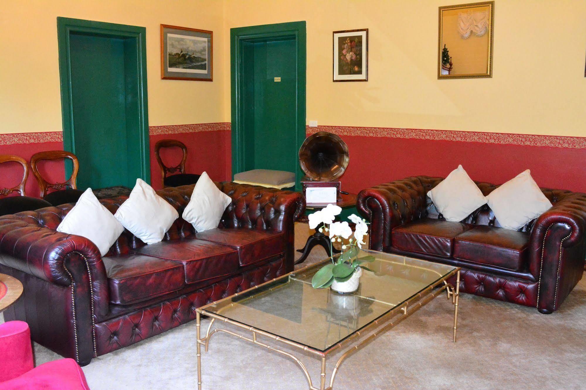 Toorak Manor Hotel Melbourne Eksteriør bilde